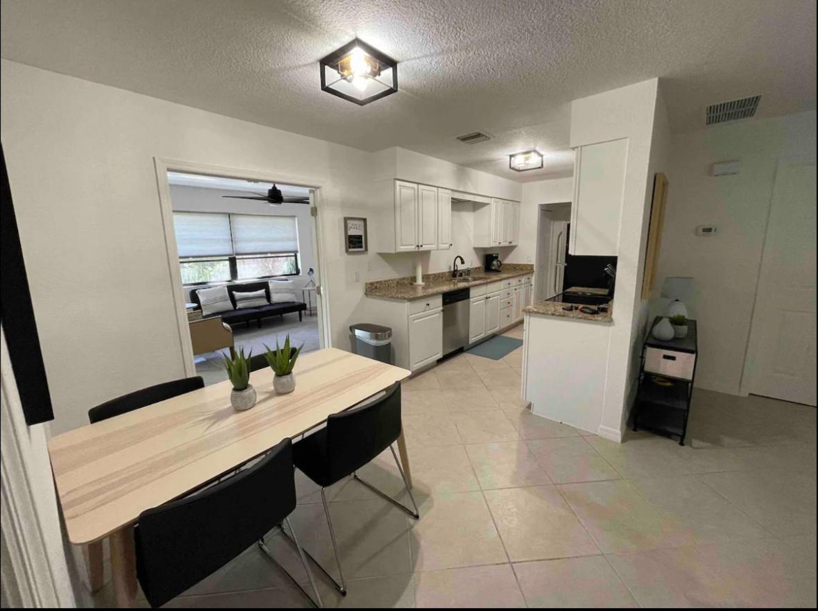 Villa Shamrock Park, Legacy Trail And Manasota Key! Venice Exterior foto